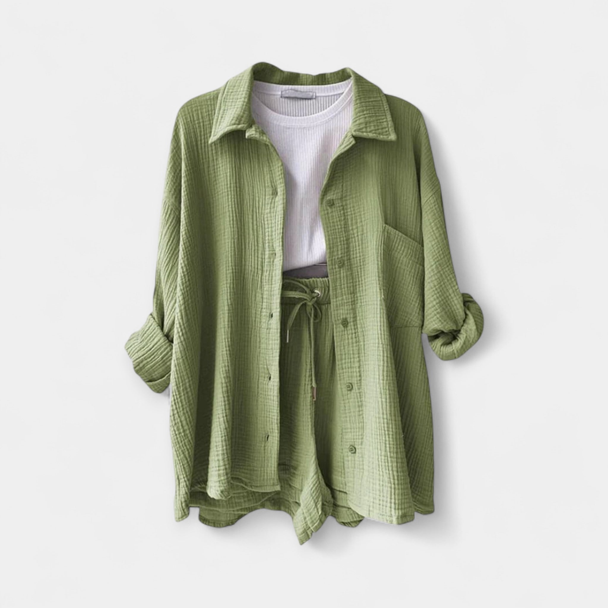 Poletni dvoslojni top s kratkimi hlačami