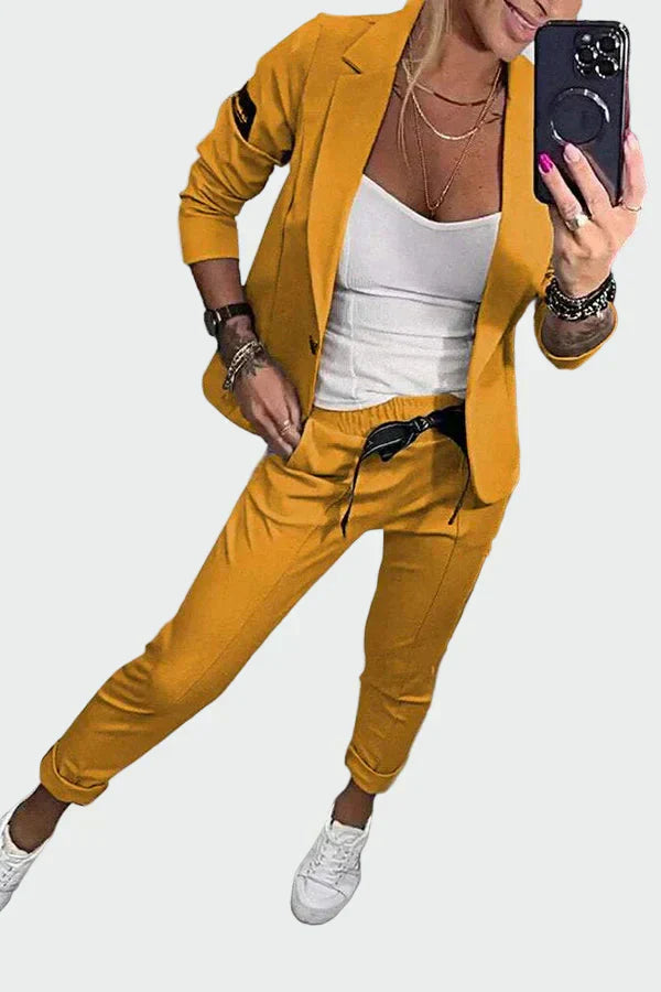 Elegantna brezskrbnost: dvodelni oblečni komplet