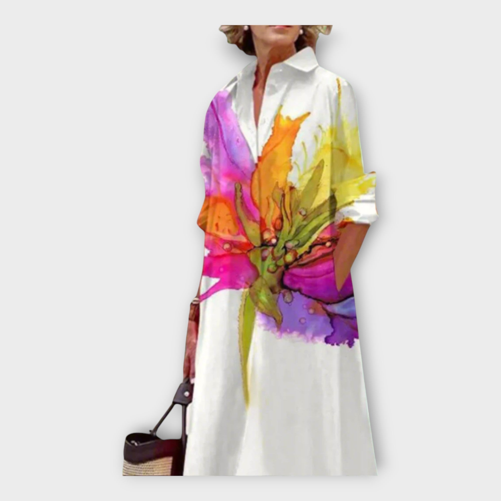 Ročno izdelana obleka z geometrijskim motivom