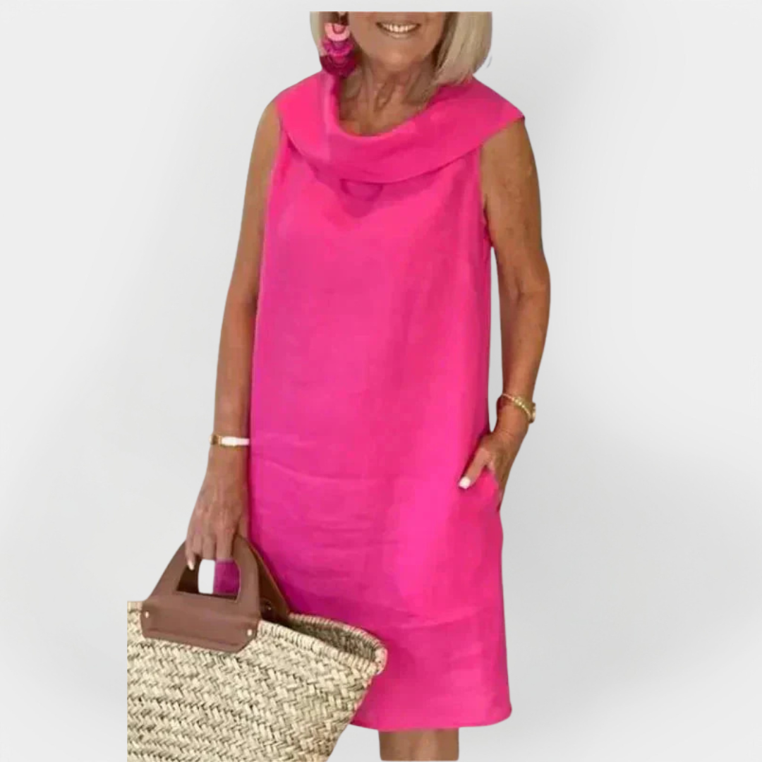 Obleka z zavitim ovratnikom