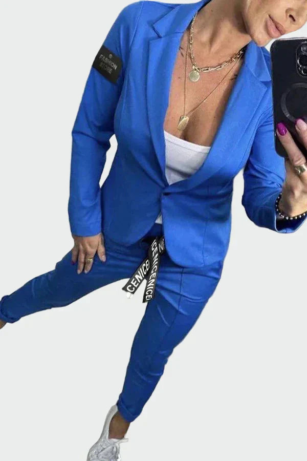 Elegantna brezskrbnost: dvodelni oblečni komplet