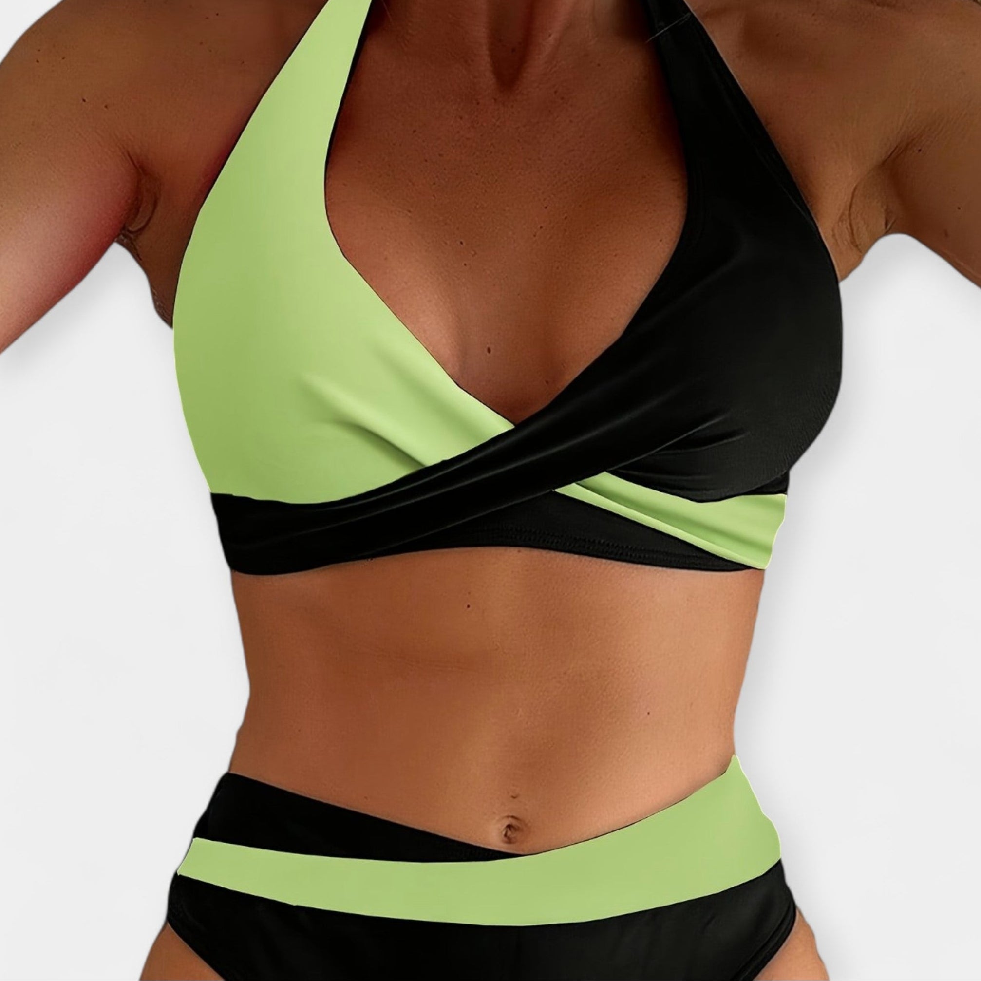 Bikini s križnim ovratnikom