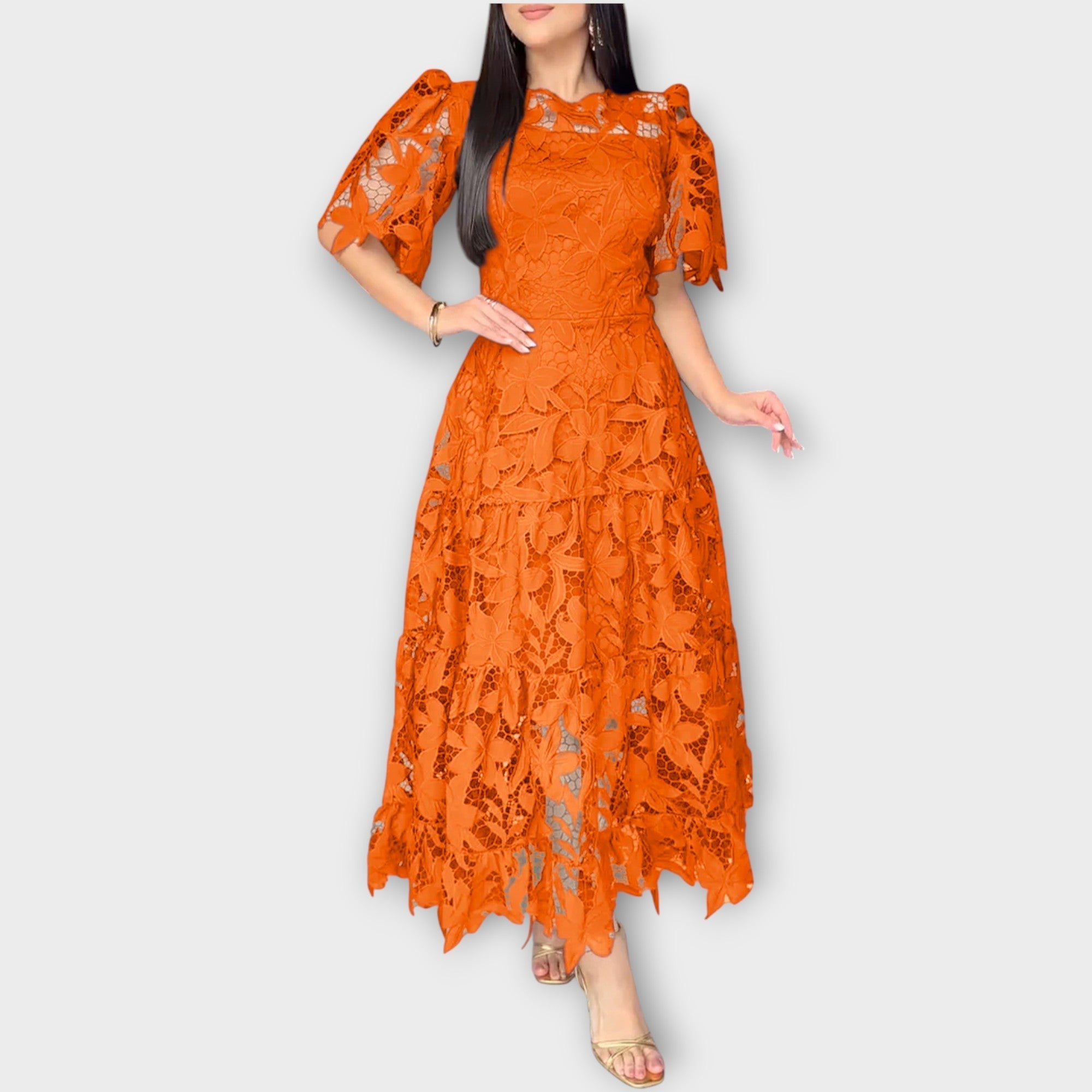 Elegantna midi obleka s cvetnim čipkastim vzorcem