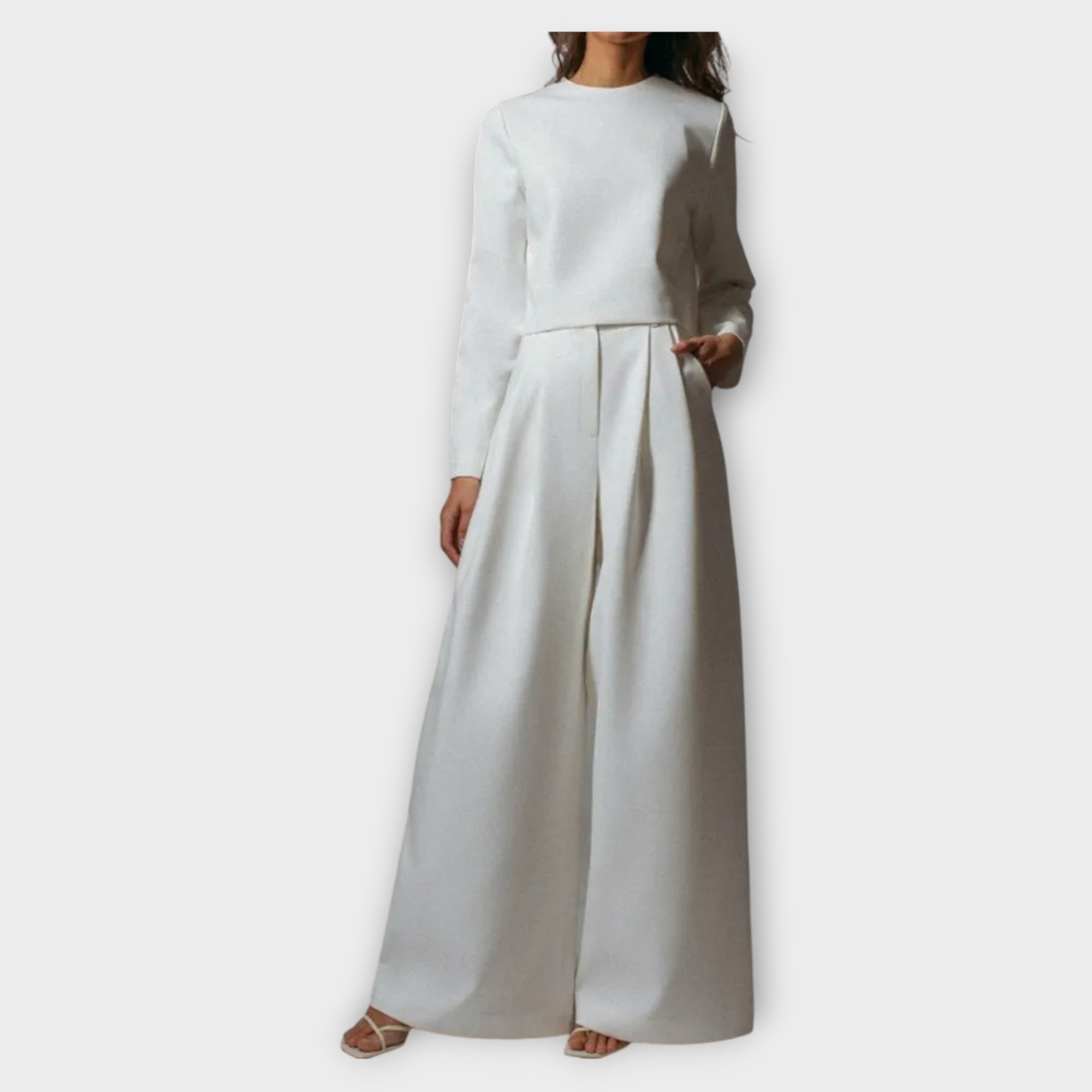 Elegantna široka dvodelna obleka za posebne priložnosti