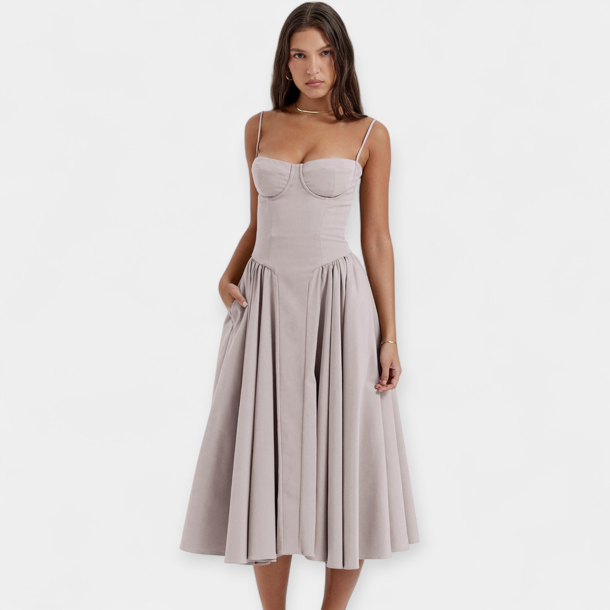 Retro Midi Obleka s Tanjšimi Naramnicami