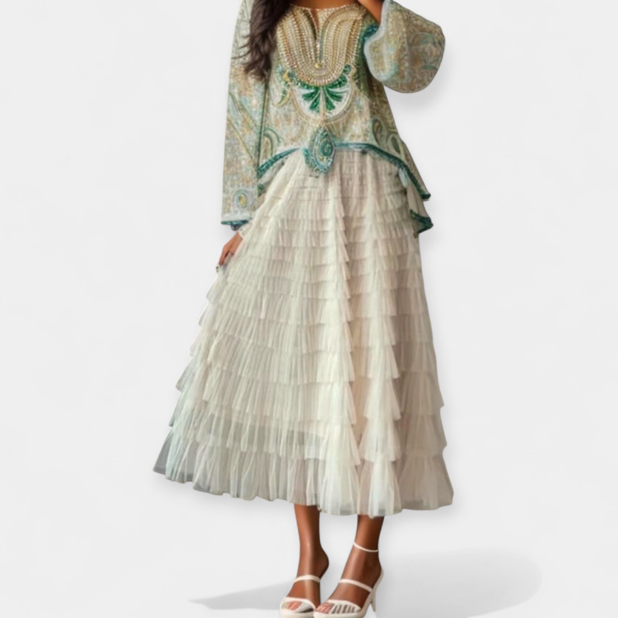 Elegantna Tulle Krila z Okrasnimi Detajli