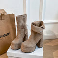 Amália - Botas de estilo urbano com personalidade e confiança
