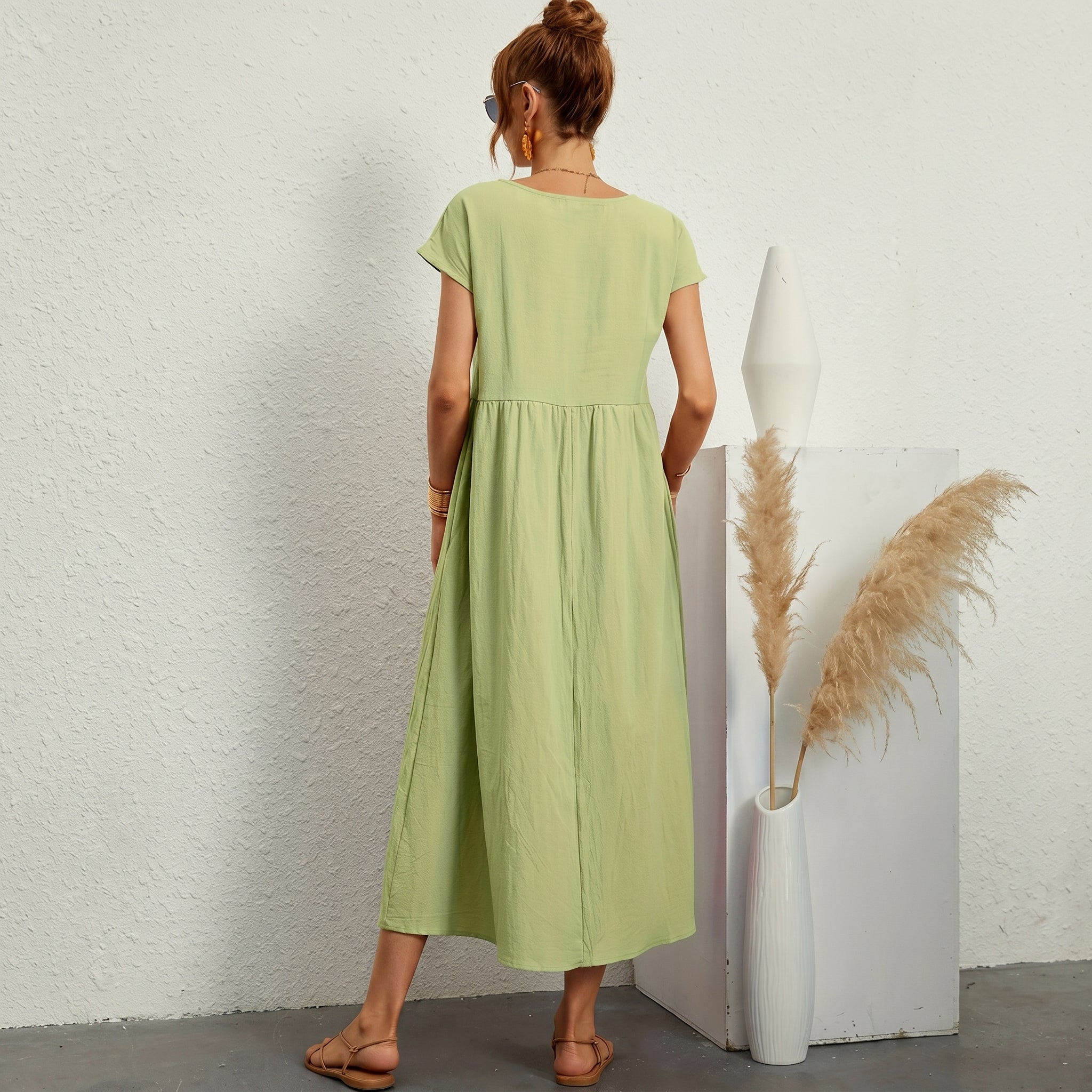 Inês - Vestido Midi em Algodão com Bolsos
