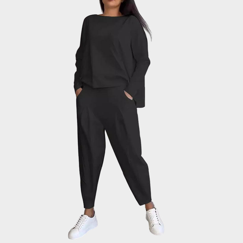 Set Majice in Hlačk z Elegantnim Slogom