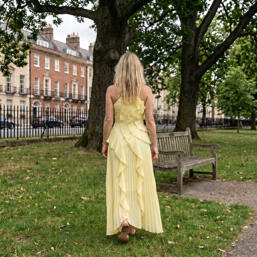 Leonor | Vestido Plissado com Folhos Elegante